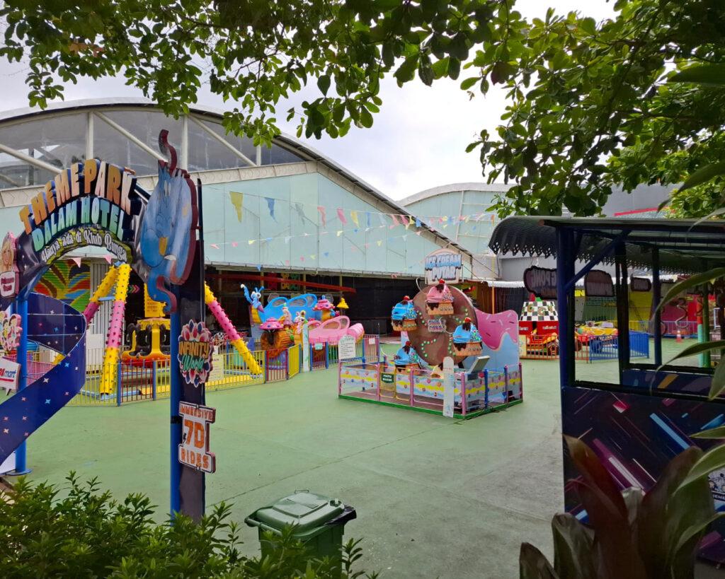 klub bunga resort theme park kota batu